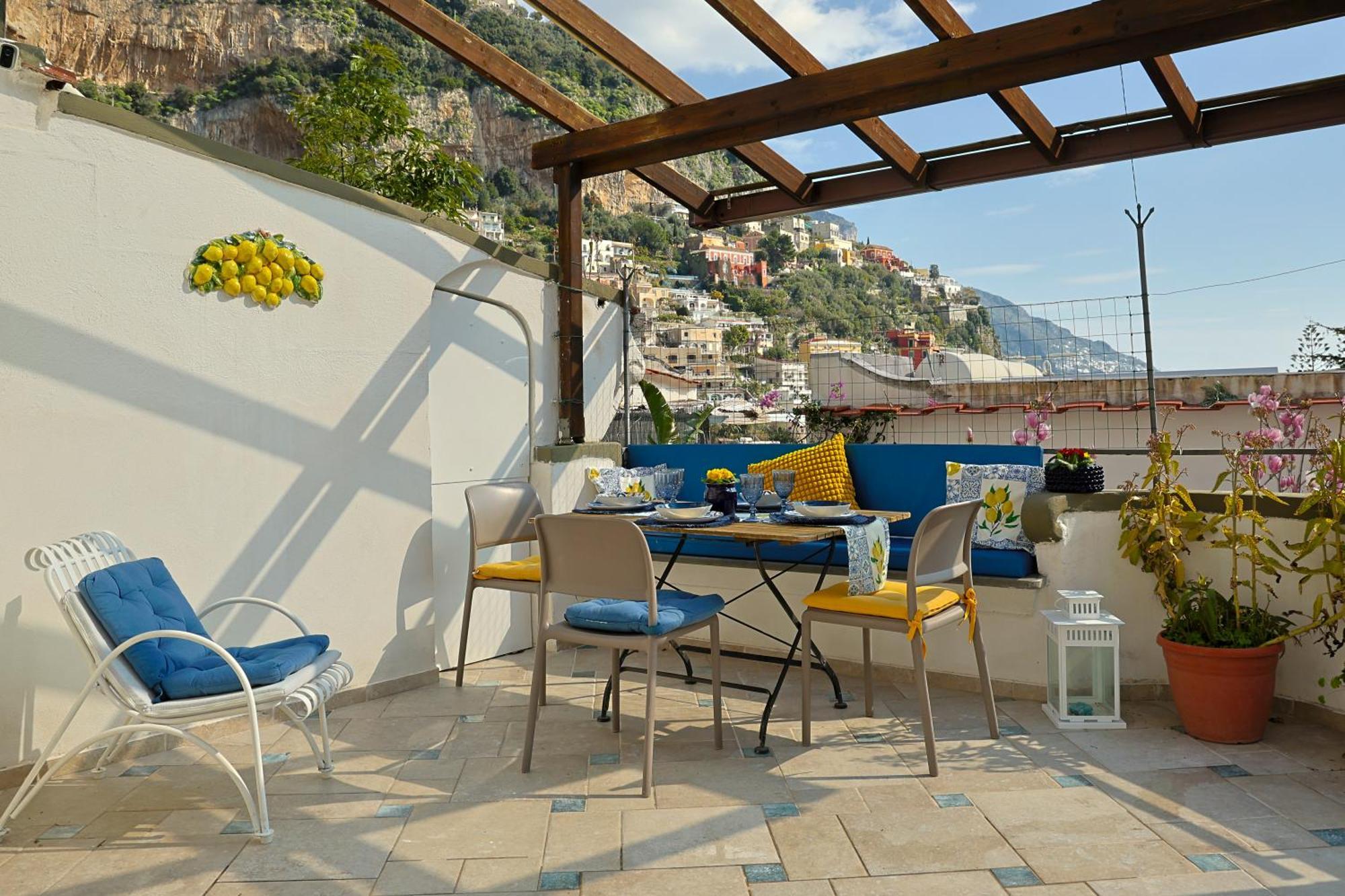 Casa Flavia Positano Center - 5 Minutes To Beach And 4 Air Conditioning Zewnętrze zdjęcie